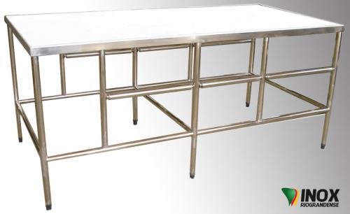 mesa-com-placa-altileno 01- InoxRiograndense